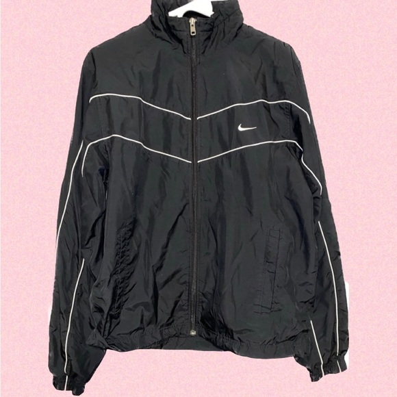 Nike Jackets & Blazers - Nike windbreaker ✔️